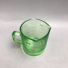 Load image into Gallery viewer, Vintage 1930s Uranium Depression Glass 3 Spout Measuring 1 Cup Hazel Atlas
