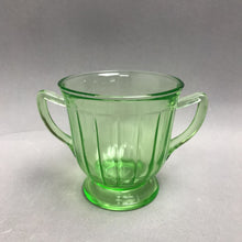 Load image into Gallery viewer, Vintage Federal Glass Uranium Sugar Bowl (3.5x5)
