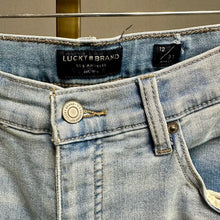 Load image into Gallery viewer, Lucky Brand Ava Light Wash Mid Rise Skinny Jeans sz 12/31
