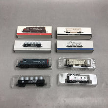 Load image into Gallery viewer, Vintage Reader's Digest Southern Pacific Miniature Train Cars Set of 5 (4x1.5)
