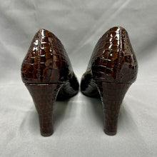 Load image into Gallery viewer, Bandolino Dark Brown Croc Patent Heels sz 7.5 NWOB
