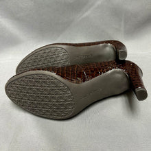 Load image into Gallery viewer, Bandolino Dark Brown Croc Patent Heels sz 7.5 NWOB
