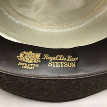 Load image into Gallery viewer, Stetson Royal DeLuxe Gun Club Fedora 7 1/2 Hat Brown with Box

