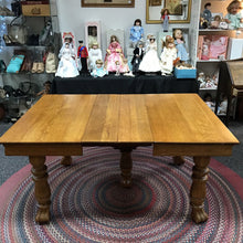 Load image into Gallery viewer, Antique Oak Kitchen Table (29x42x42) w/10 9" Leaves
