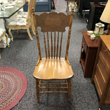 Load image into Gallery viewer, Set of 6 Oak Pressed Back Chairs (43x18x19)
