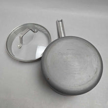 Load image into Gallery viewer, Calphalon Sauce Pan w/ Glass Strainer Lid (2.5qt)
