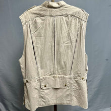 Load image into Gallery viewer, Vintage Banana Republic Safari Vest sz L
