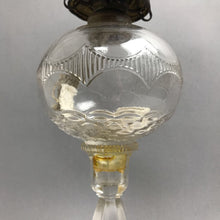 Load image into Gallery viewer, Vintage Eagle Clear Glass Oil Lamp (12")
