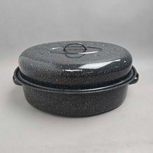 Load image into Gallery viewer, Enamel Roaster Pan (7x17x12)

