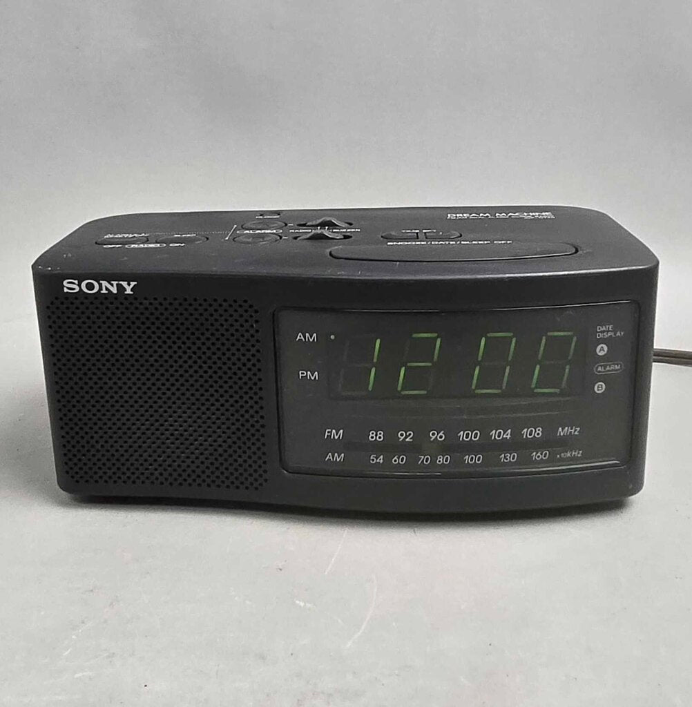 Vintage Sony Dream Machine AM/FM Radio Alarm Clock #ICF-C740 (4x8