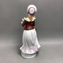 Load image into Gallery viewer, Dresden-Style Porcelain Lace Lady Lute Musician Figurine (13.5)
