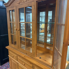 Load image into Gallery viewer, Broyhill Fontana Pine Buffet Hutch / China Cabinet (87x61x18)
