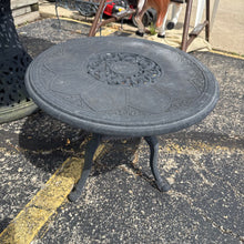 Load image into Gallery viewer, Black Metal Patio End Table (18x24x24)
