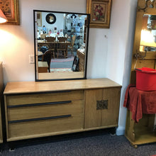 Load image into Gallery viewer, Kroehler Dresser 7 Drawer w/Mirror (70x61x19)
