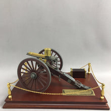 Load image into Gallery viewer, 1990's Franklin Mint Model Civil War Gatling Gun (6x11x7)

