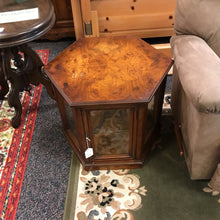 Load image into Gallery viewer, Hexagon End Table (21x26x22)
