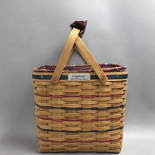 Load image into Gallery viewer, Longaberger 2002 VIP Sales Basket w/Liner+Protector &amp; Bow (10x12x7)
