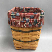 Load image into Gallery viewer, Longaberger 1996 American Basket with Red, White &amp; Blue Flag Liner &amp; Protector (9x6x6)
