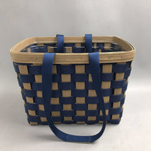 Load image into Gallery viewer, Longaberger Medium Blue To Go Basket 2007 (10x13x10)
