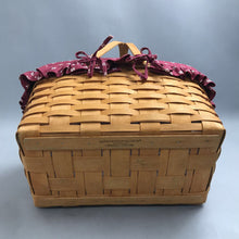 Load image into Gallery viewer, Vintage Longaberger 1995 Picnic Basket Double Handles Liner &amp; Protector (9x16x11)
