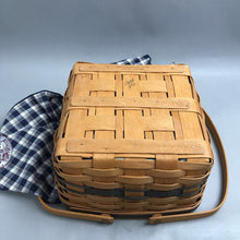 Load image into Gallery viewer, Longaberger 1992 J W Collection Cake Basket, Riser, Liner &amp; Protector (6x12x12)
