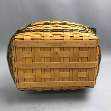 Load image into Gallery viewer, Longaberger Traditions Collection Hospitality Basket 1998 w Liner Protector (5x18x14)
