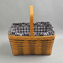Load image into Gallery viewer, Longaberger Heartland Medium Market Basket #10545 w/ Liner &amp; Insert (8x14.5x10)
