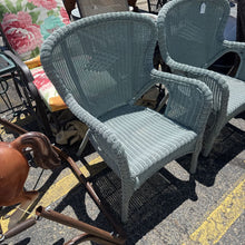 Load image into Gallery viewer, Green Wicker Chair (36x26x27)
