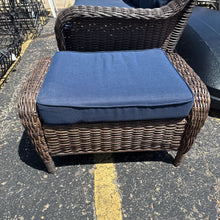 Load image into Gallery viewer, Brown Wicker Ottoman (16x30x20)
