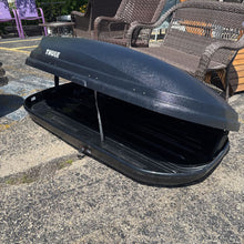 Load image into Gallery viewer, Thule Cartop Cargo Carrier
