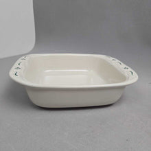 Load image into Gallery viewer, Longaberger Heritage Traditions Green Square Baking Dish (2.5x8x8)
