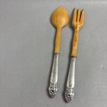 Load image into Gallery viewer, Oneida 'Distinction' Silverplate Salad Serving Utensils Pair (11.5")

