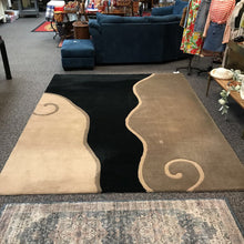 Load image into Gallery viewer, Black/Brown Abstract Design Wool/Cotton Area Rug (113x91)
