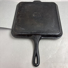Load image into Gallery viewer, Lodge Square Cost Iron Skillet/ Griddle 9SGR (11")
