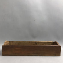 Load image into Gallery viewer, Wooden Dispay Box (4x18x6.25)
