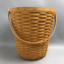 Load image into Gallery viewer, Longaberger Basket w Protector Large Round Handle (13.5x12)
