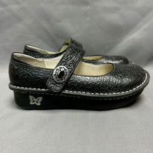 Load image into Gallery viewer, Alegria by PG Lite Paloma Embossed Rose Black Leather Mary Jane Shoes (36)
