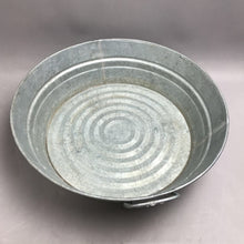 Load image into Gallery viewer, Behrens Round Metal Bowl/Feeder (4.5x16x16) (4 Available)
