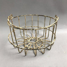 Load image into Gallery viewer, Rustic Wire Basket With Handle (5x8)
