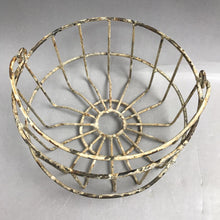 Load image into Gallery viewer, Rustic Wire Basket With Handle (5x8)
