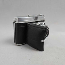 Load image into Gallery viewer, Kodak Retina Ib 35mm Film Camera w/ Schneider 50mm f/2.8 Lens (3x5x1.25) (As-Is)
