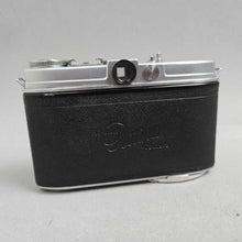 Load image into Gallery viewer, Kodak Retina Ib 35mm Film Camera w/ Schneider 50mm f/2.8 Lens (3x5x1.25) (As-Is)
