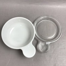 Load image into Gallery viewer, Corning Ware White Grab It Bowls P-150-B with Glass Lid 15 Oz
