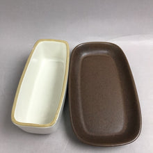 Load image into Gallery viewer, Denby Butter Dish Brown Base White Cover (7x4)
