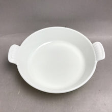 Load image into Gallery viewer, Vintage Le Creuset Elysees Yellow Cast Iron #18 Small Gratin Baking Dish(8.5x2)
