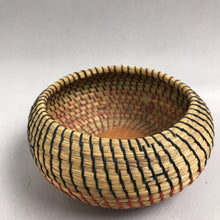 Load image into Gallery viewer, Vintage Handcrafted Woven Basket with Wood Base (2x5)
