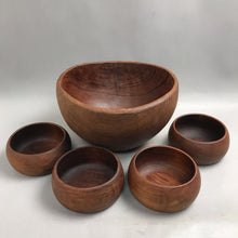 Load image into Gallery viewer, Vintage Teak Wood Salad Bowl Set 5 Pieces (7x11) (3x6)
