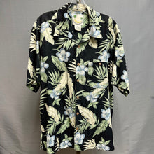 Load image into Gallery viewer, Banana Cabana Black Palm Print Silk Button Down Shirt (M)
