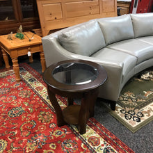 Load image into Gallery viewer, Round Wood End Table w/ Glass Inset Top (24x24x24)
