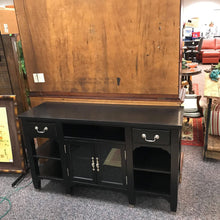 Load image into Gallery viewer, Broyhill Black Entertainment Center (32x52x18)
